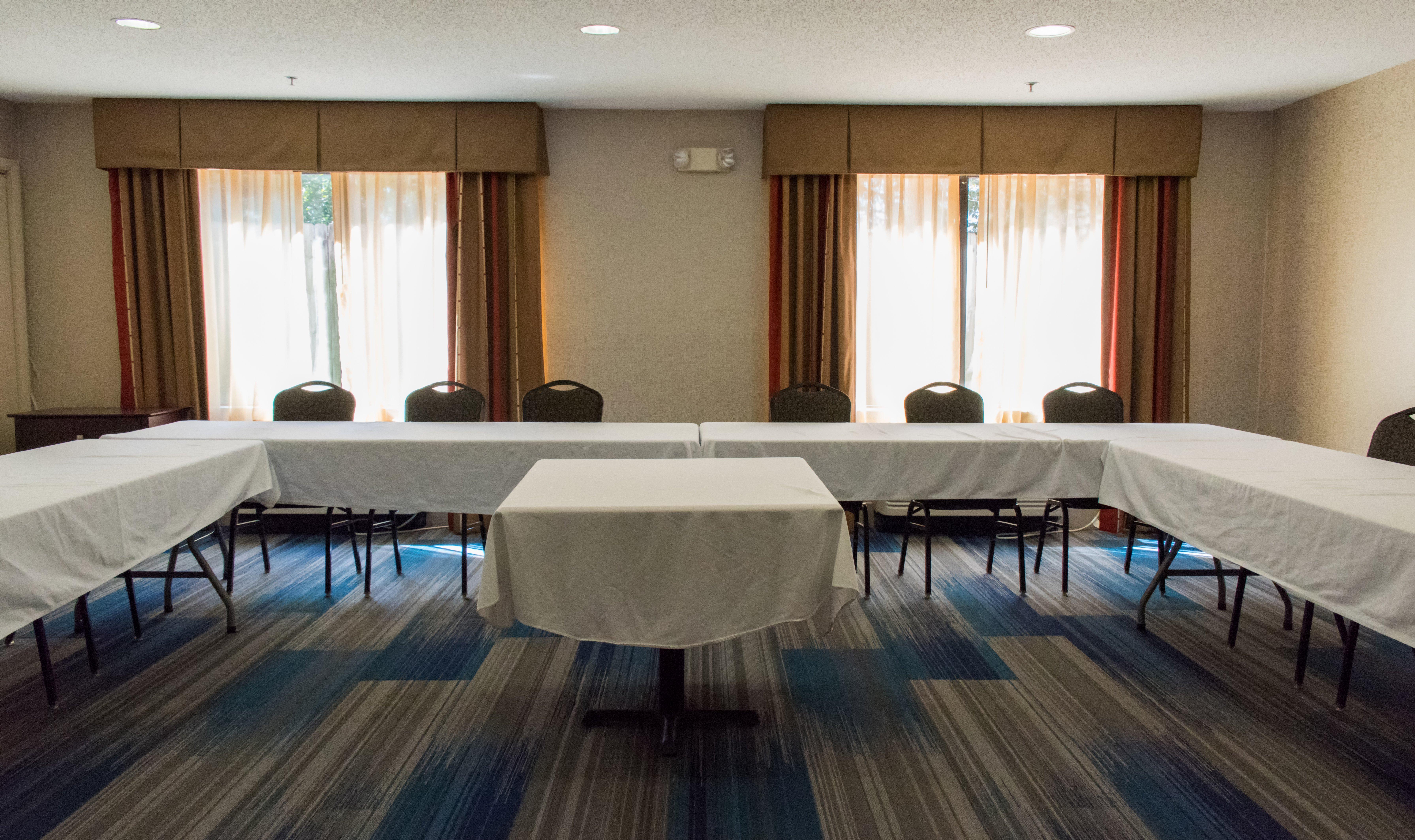 Holiday Inn Express Hotel & Suites Kinston By Ihg Exterior foto