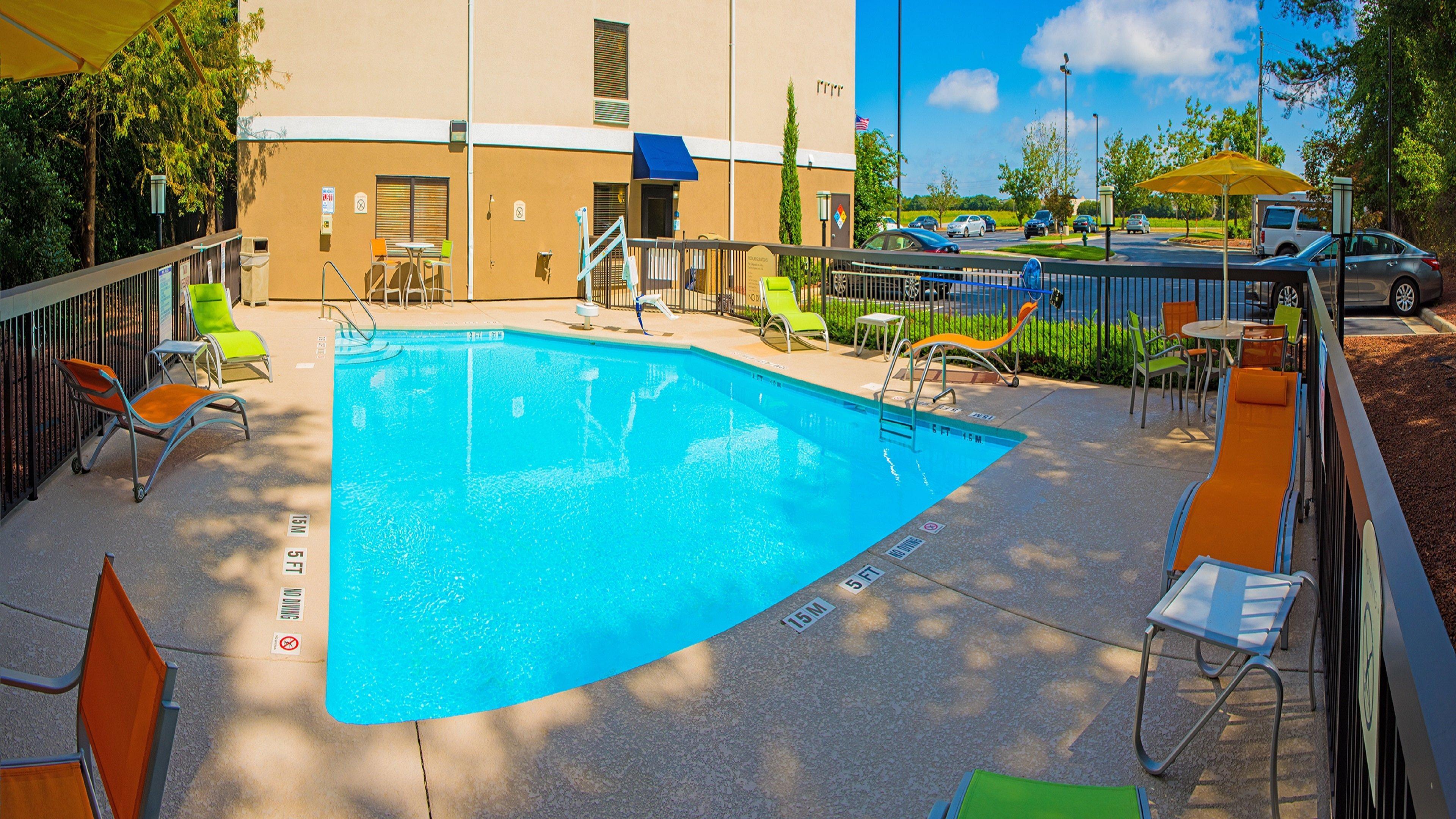 Holiday Inn Express Hotel & Suites Kinston By Ihg Exterior foto