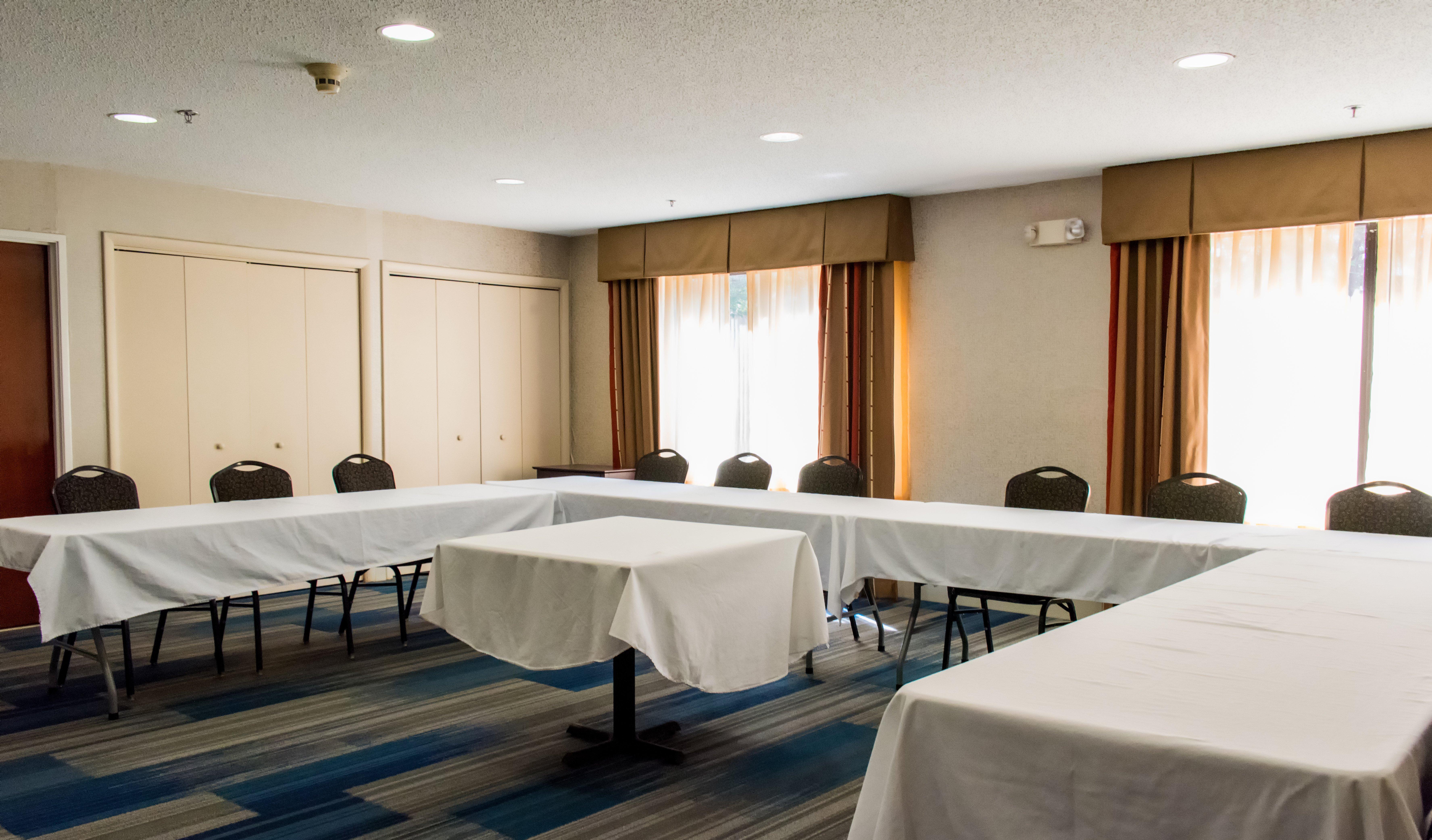 Holiday Inn Express Hotel & Suites Kinston By Ihg Exterior foto